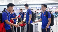 Đông đảo người hâm mộ tiễn ĐT U22 Việt Nam lên đường dự SEA Games 33